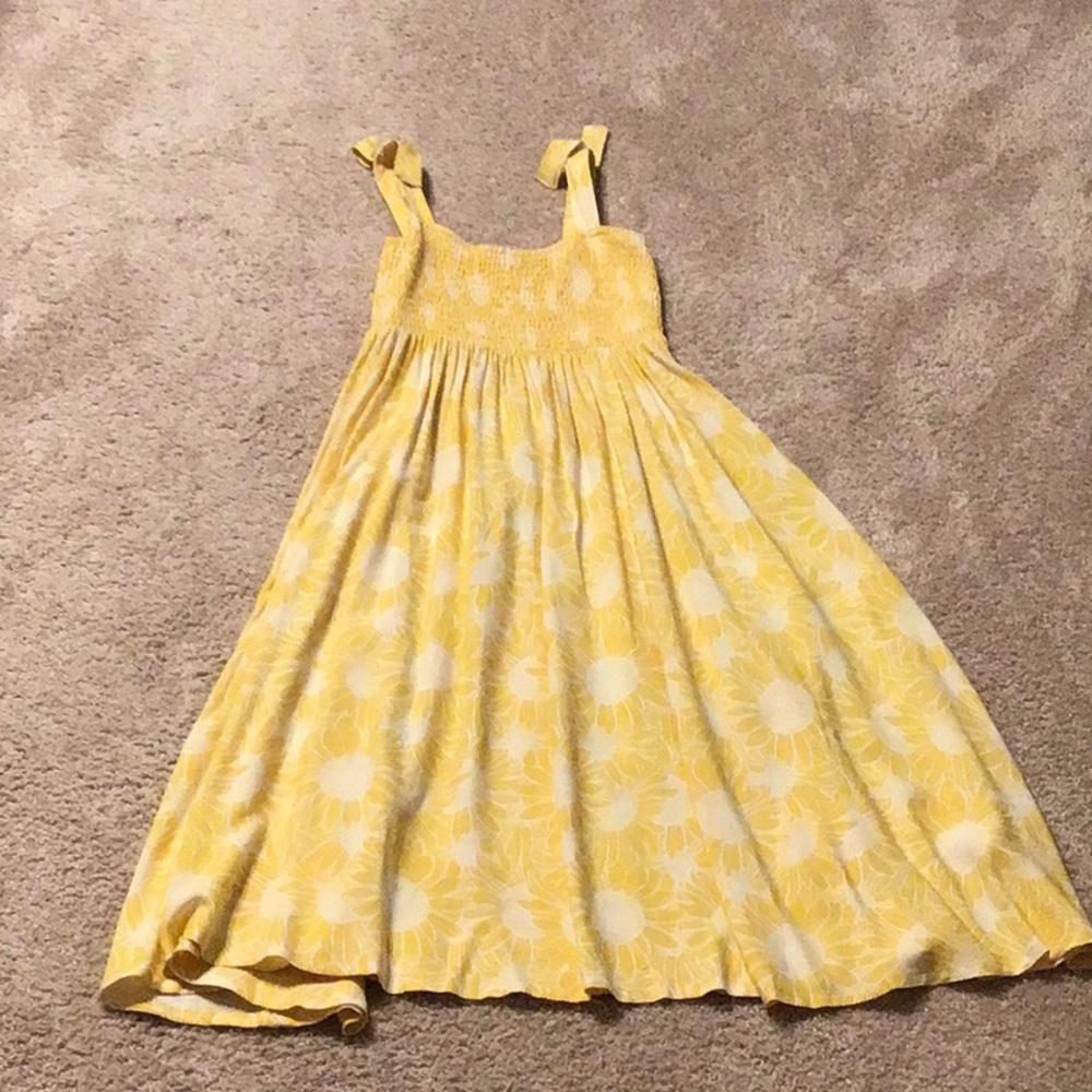 Girls dress